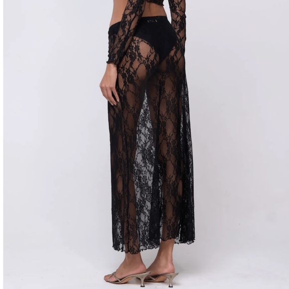 RESA black lace skirt - Picture 4 of 9